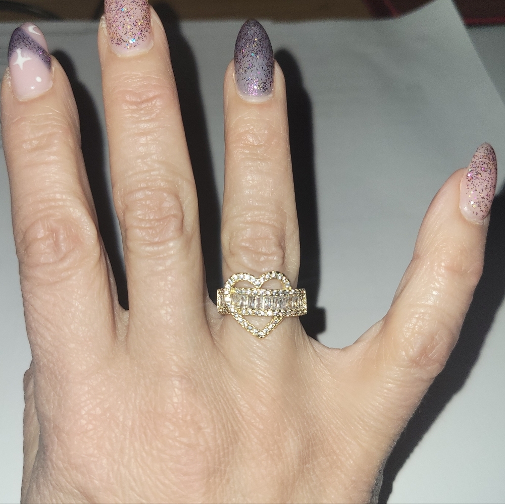 BIG SALE❣️Gorgeous GOLD Plated Diamonds HEART❤️ Baguettes Ring Adjustable